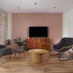 Old Town Nona Apartment - Balcony, Garden And Free Parking