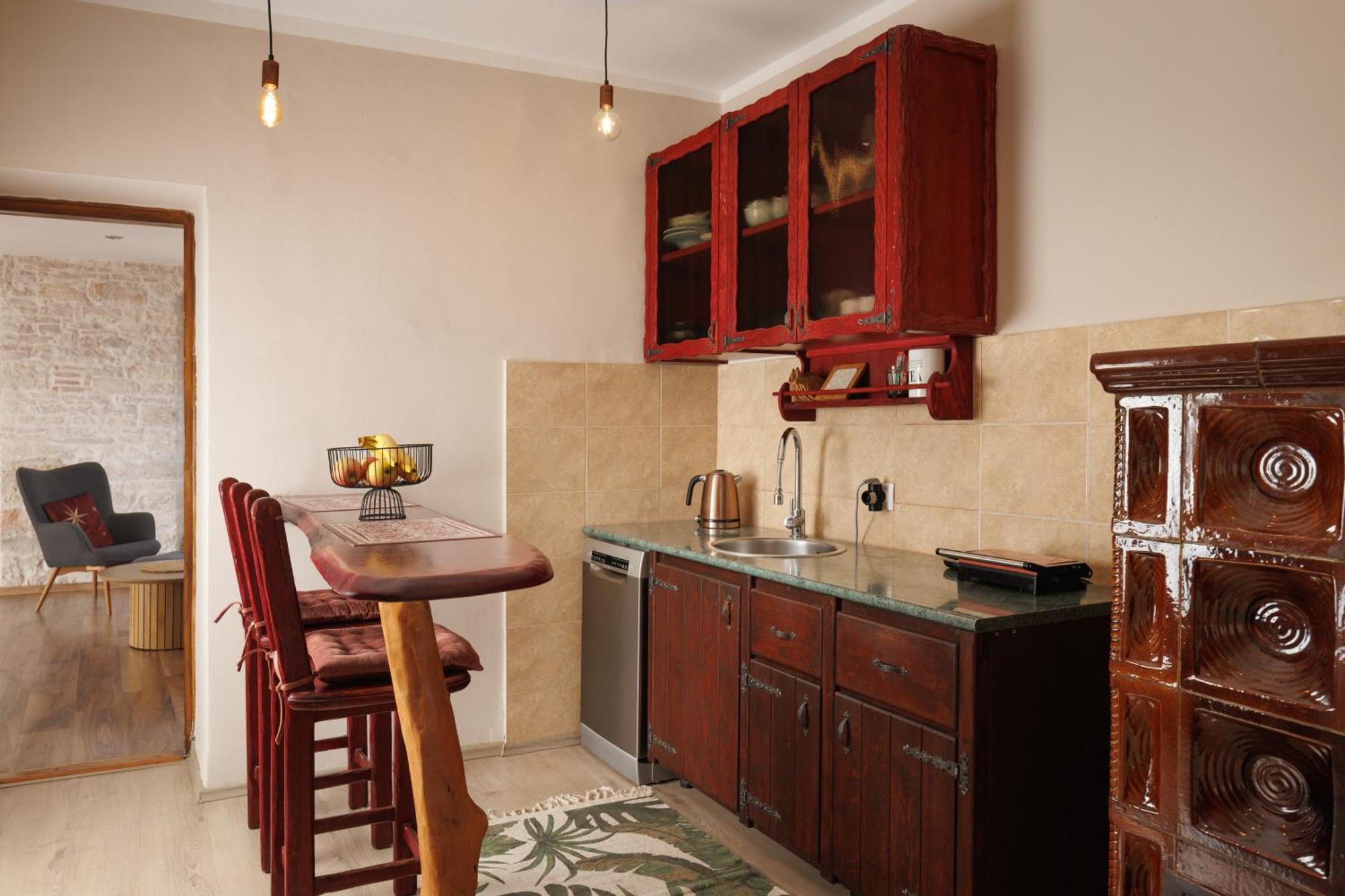 Appartement Old Town Nona - Balcony, Garden And Free Parking *